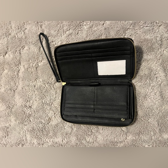 🕋STEVE MADDEN WALLET WRISTLET🕋 - Picture 3 of 4